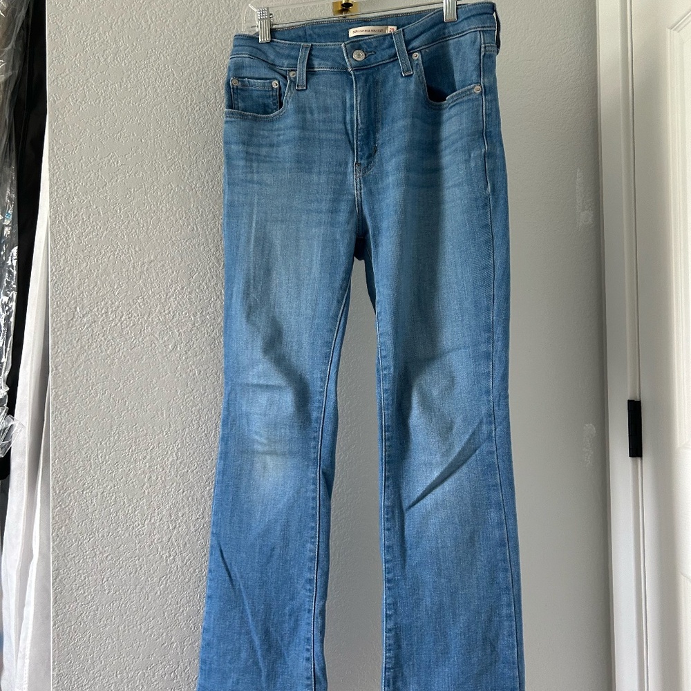Two Pairs Levi's 725 High Rise Straight - Two Washes